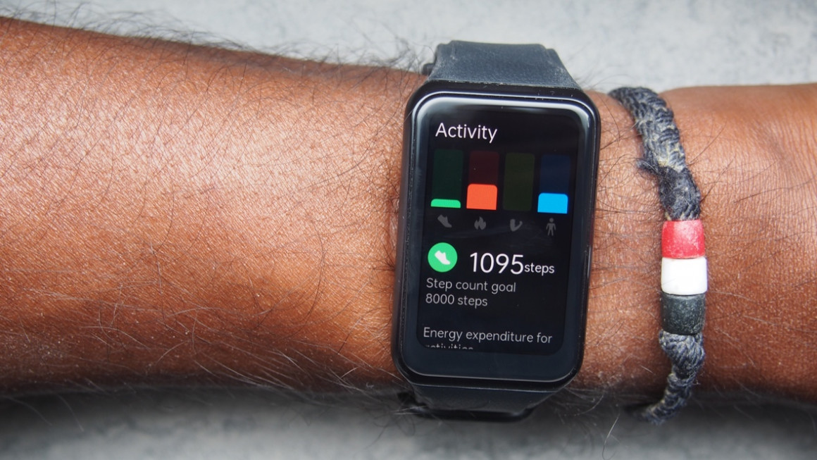 Oppo Watch Free step tracking
