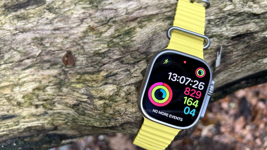 Apple Watch Ultra activity home screen