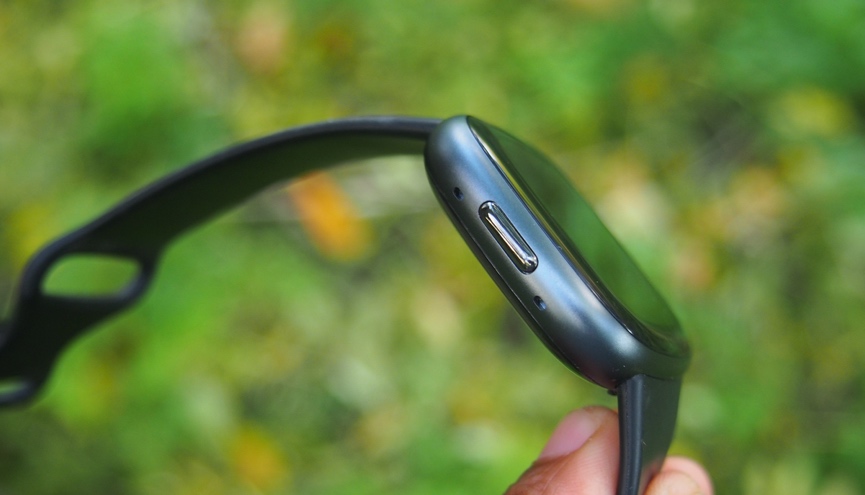 Fitbit Versa 4 review: Serving the masses