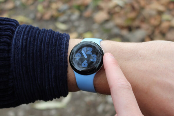 Google Wear OS 4 update: Compatible watches, new featur...