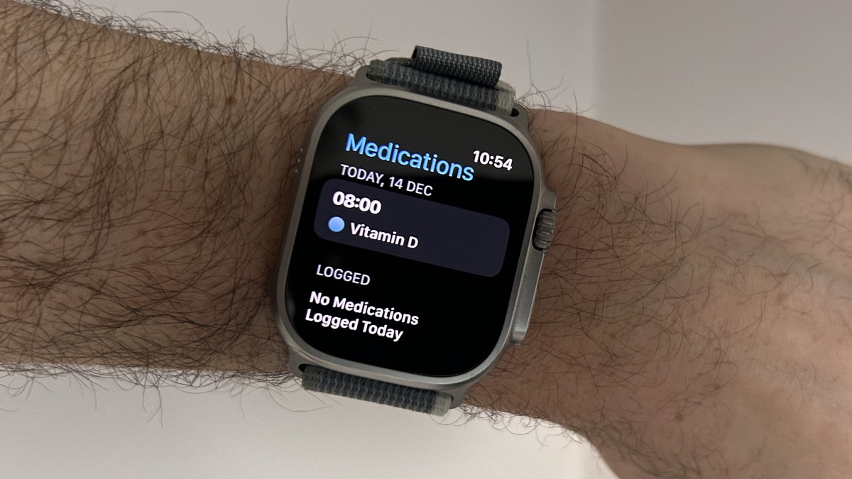 Apple rolls out Siri health features with watchOS 10.2 ...
