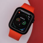 How to add complications to an Apple Watch face